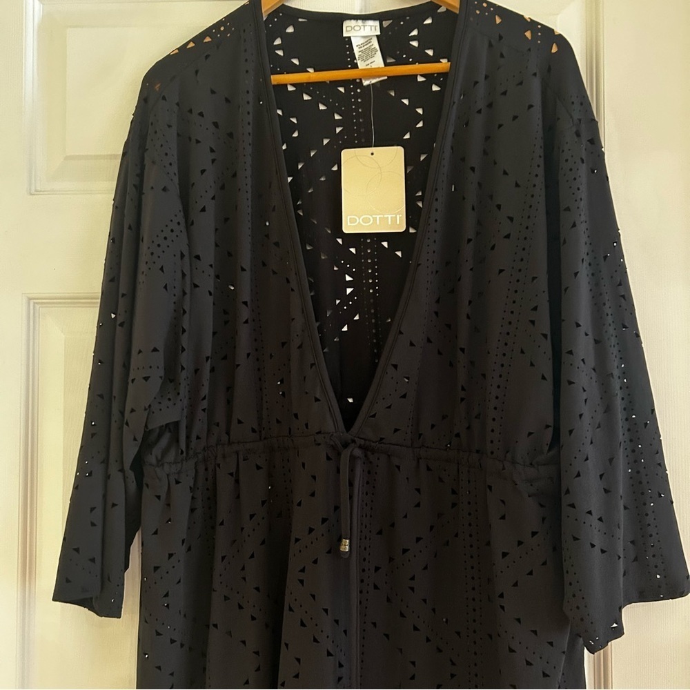 NWT DOTTI for Soma Mayan Diamond Laser Cut Tunic Coverup in Black - Picture 7 of 13
